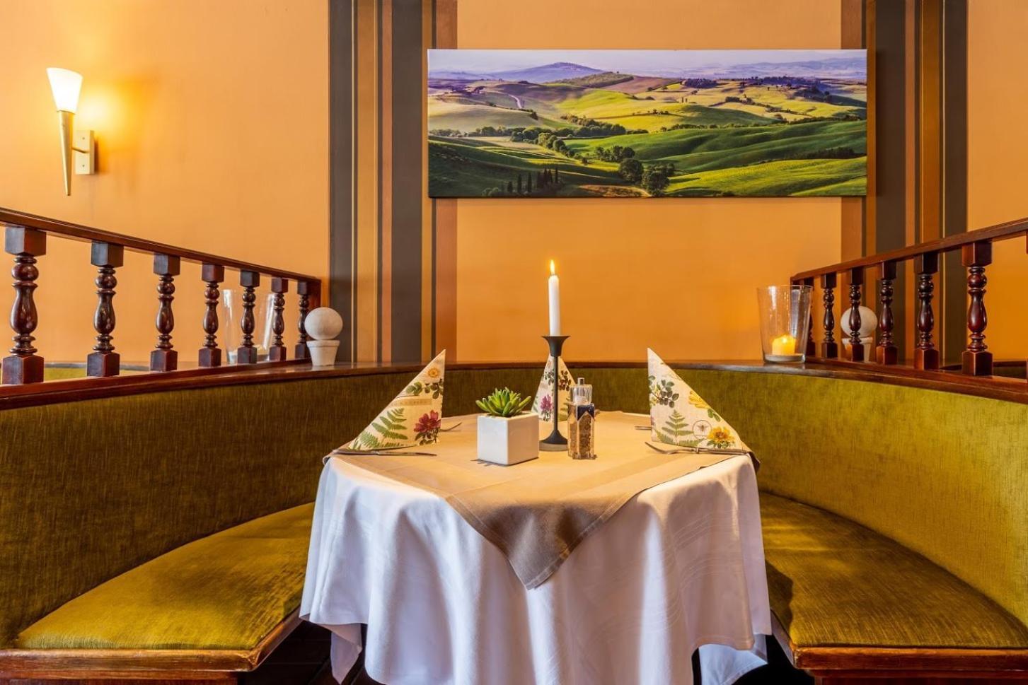 Thermen Hotel & Restaurant Bad Soden Bad Soden am Taunus Esterno foto