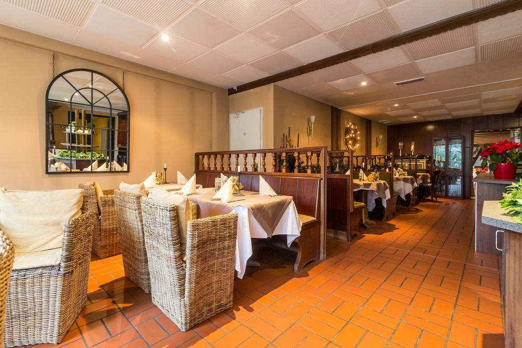 Thermen Hotel & Restaurant Bad Soden Bad Soden am Taunus Esterno foto