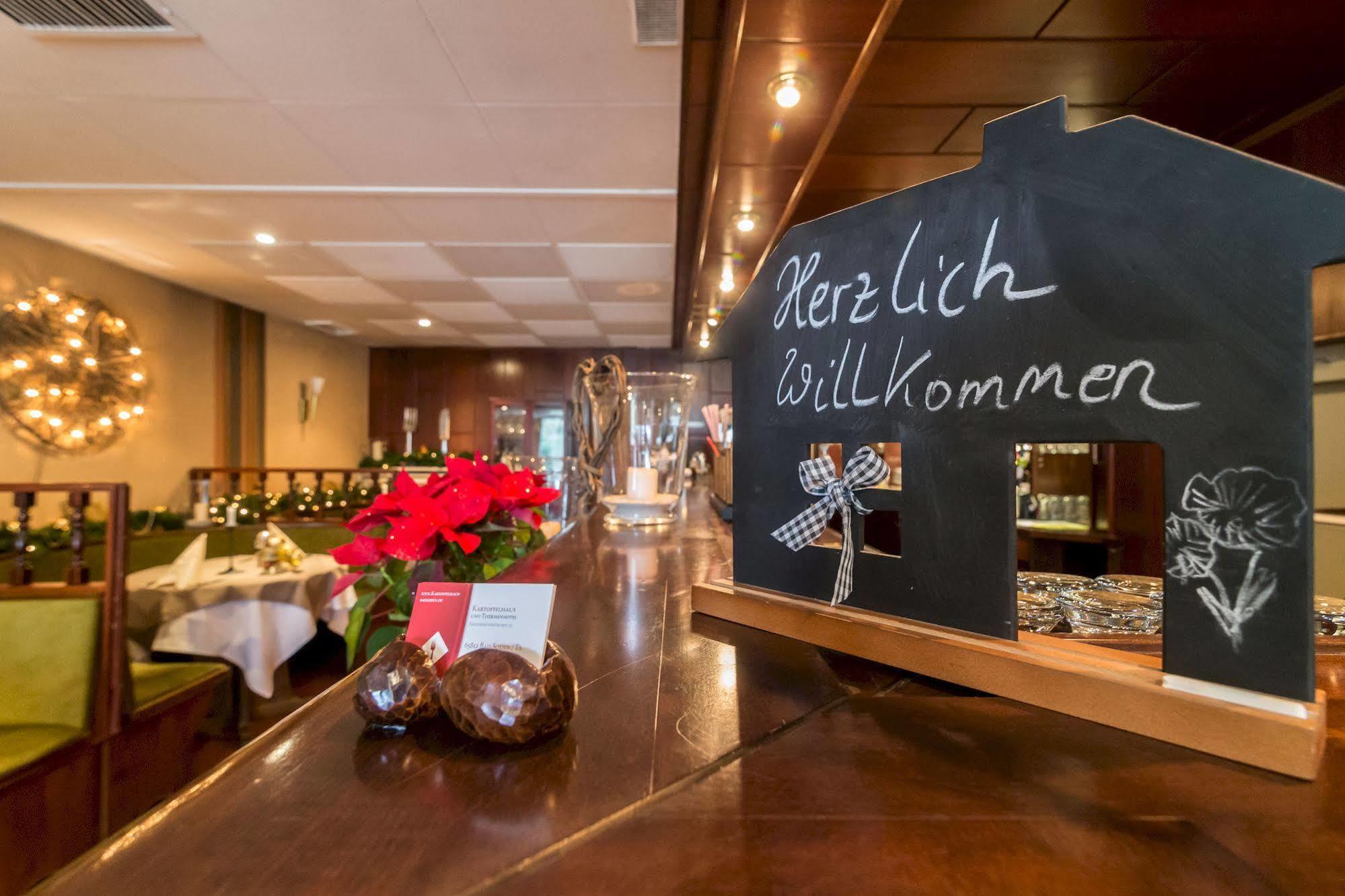 Thermen Hotel & Restaurant Bad Soden Bad Soden am Taunus Esterno foto